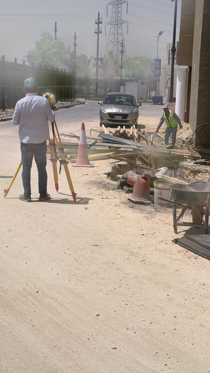 البوليفارد، أعمال خارجية