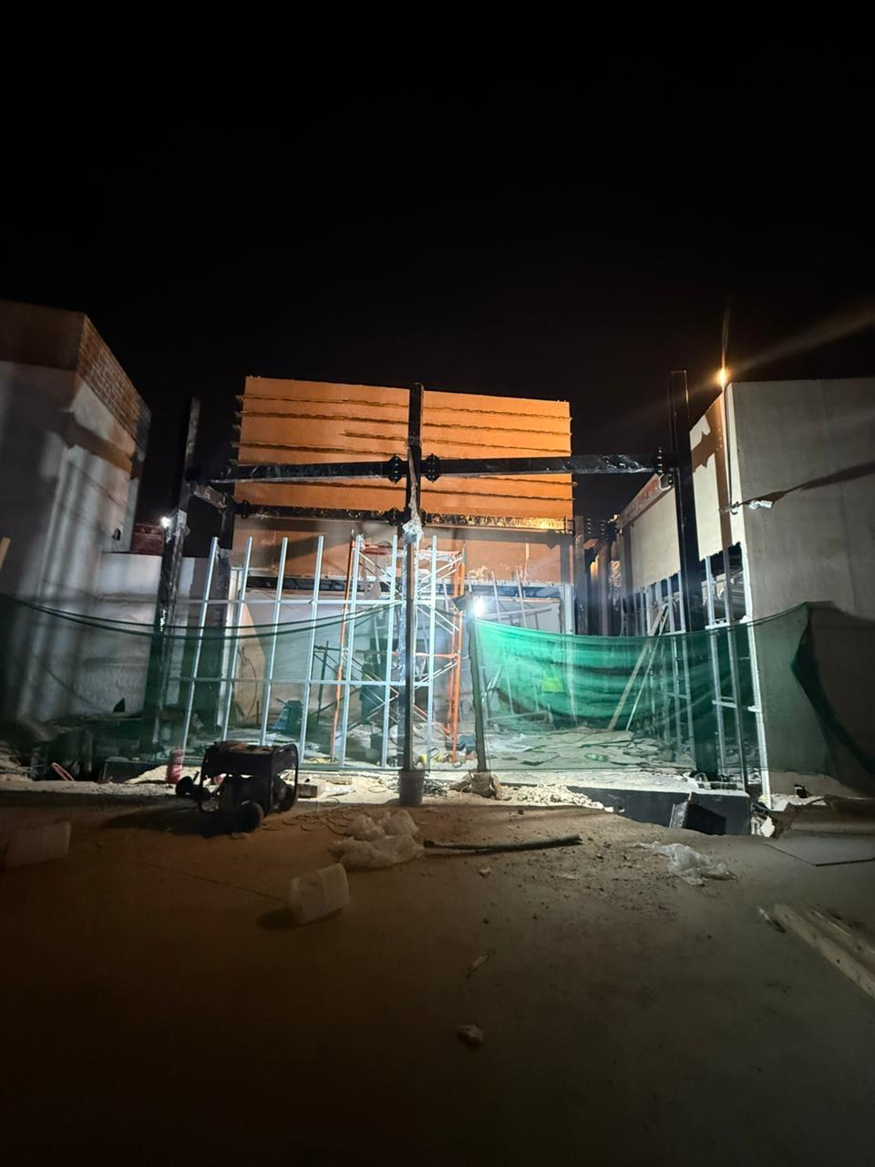 البوليفارد، أعمال خارجية