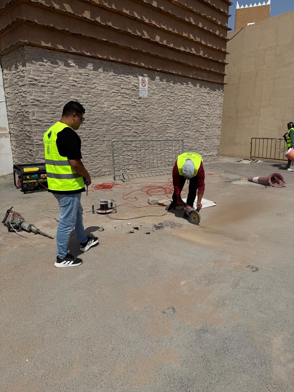 البوليفارد، أعمال خارجية