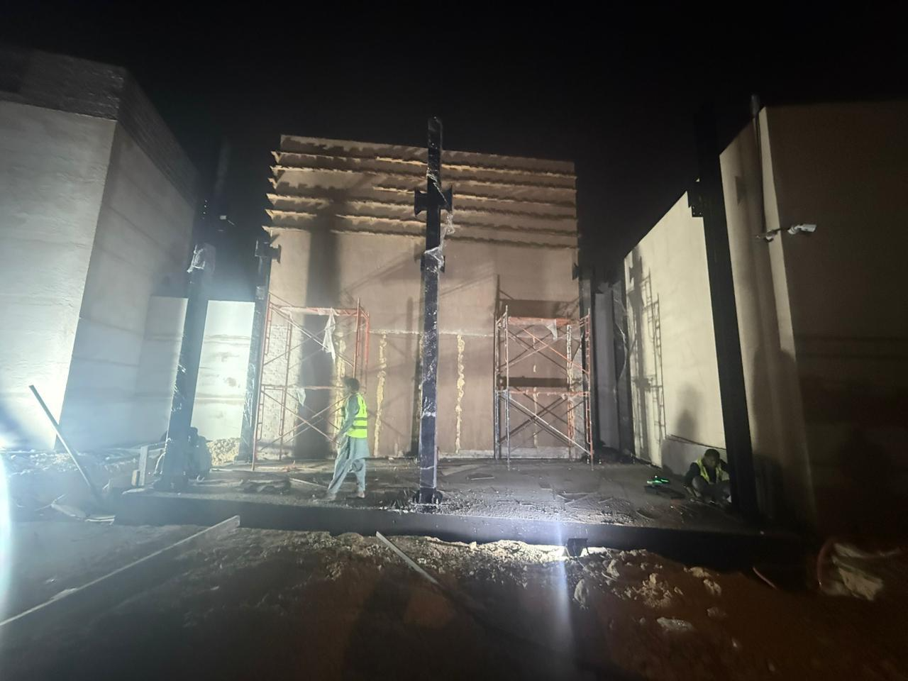 البوليفارد، أعمال خارجية