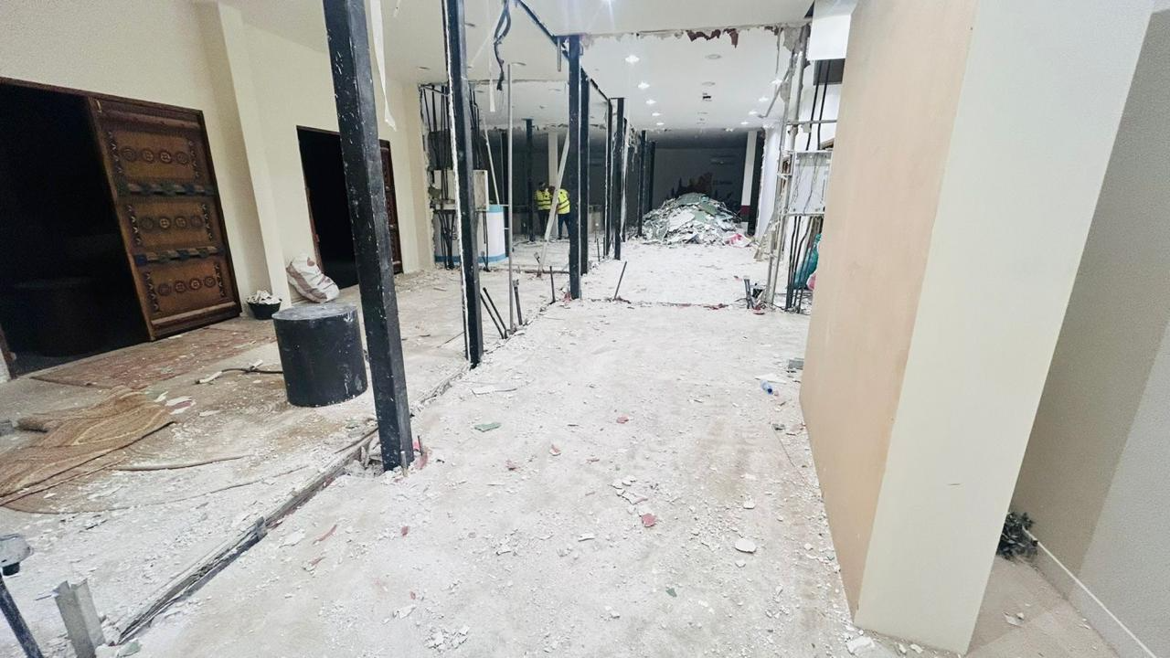 البوليفارد، أعمال داخلية