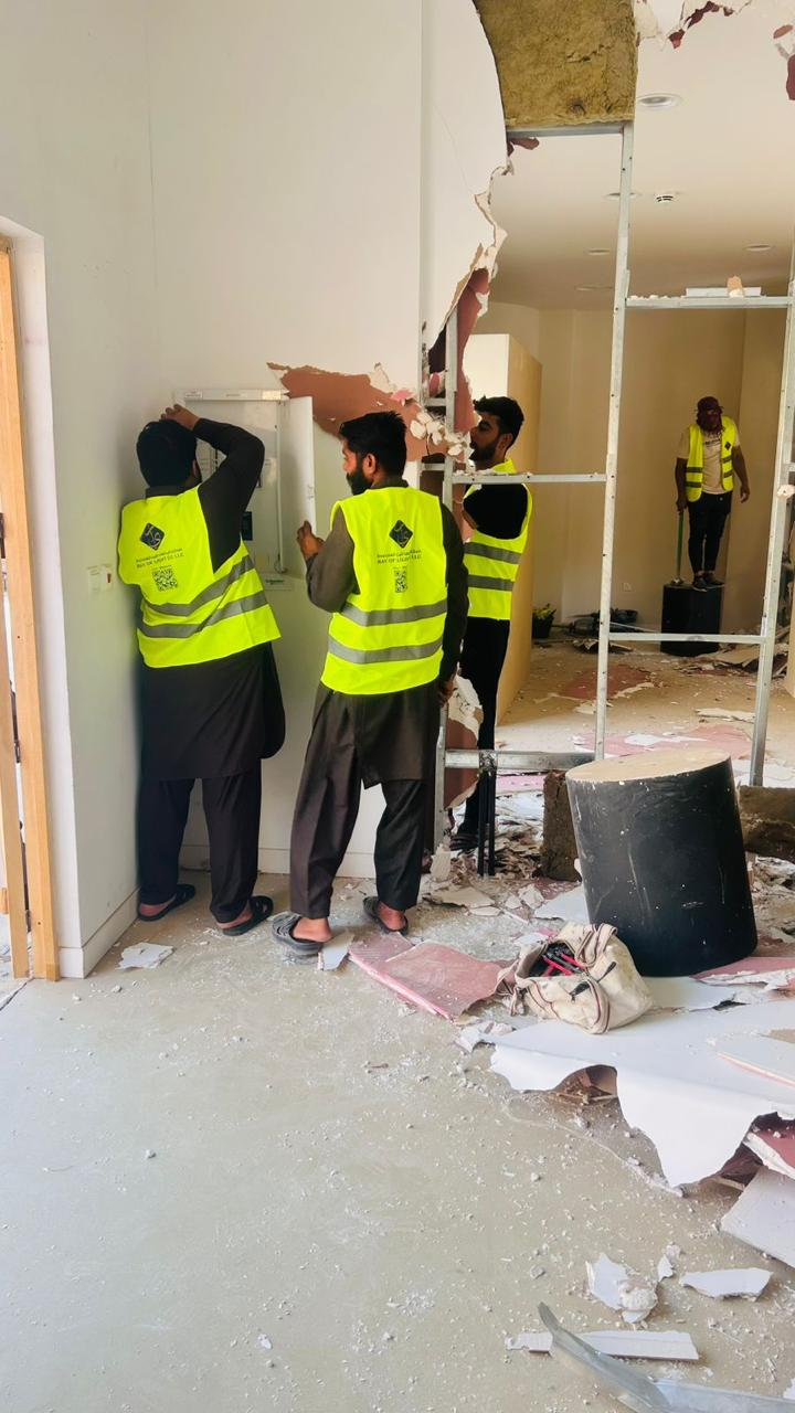 البوليفارد، أعمال داخلية
