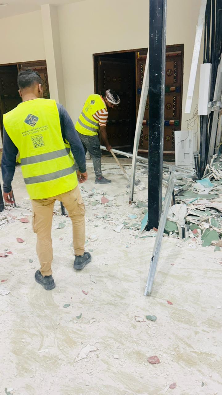 البوليفارد، أعمال داخلية