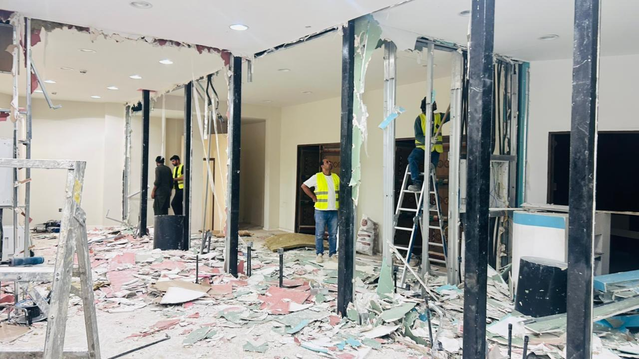 البوليفارد، أعمال داخلية