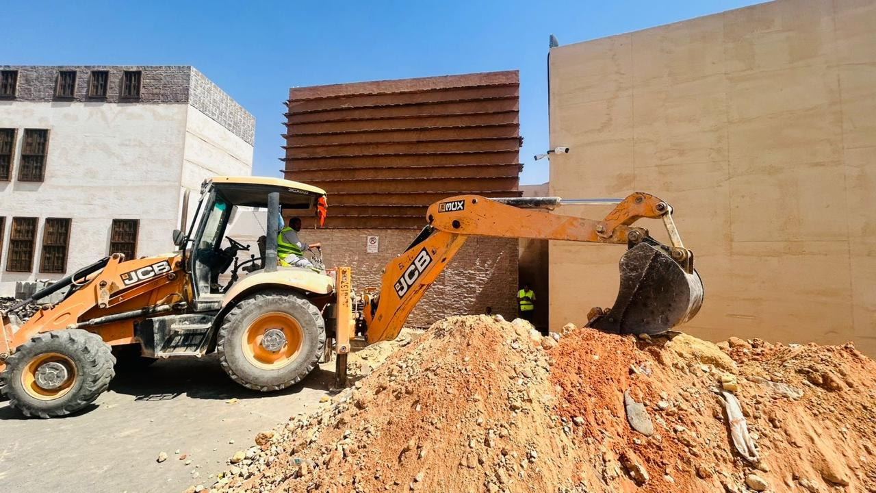 البوليفارد، أعمال خارجية