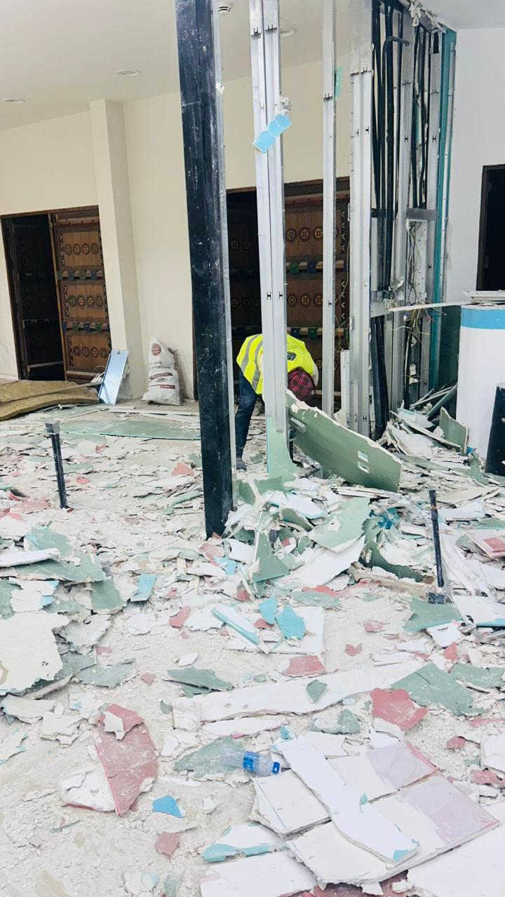 البوليفارد، أعمال داخلية