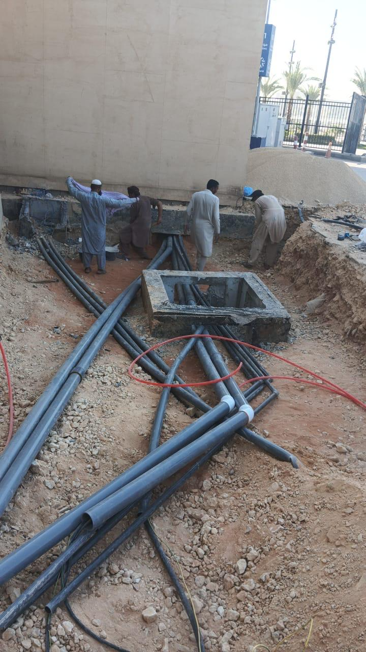 البوليفارد، أعمال خارجية